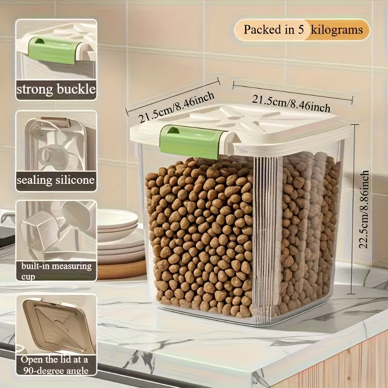 大容量ペットフード収納ボックス（車輪付き）。 内蔵の計量スプ - Food Storage On Wheels のレビューと価格